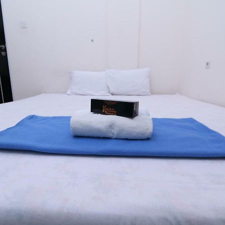 Hotel Kamar Keluarga Tanah Abang à Jakarta Extérieur photo