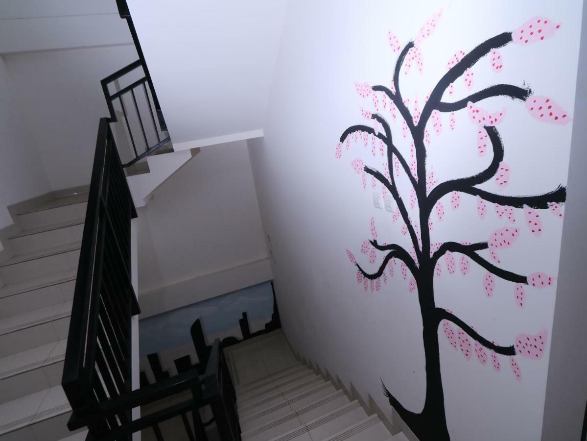 Hotel Kamar Keluarga Tanah Abang à Jakarta Extérieur photo