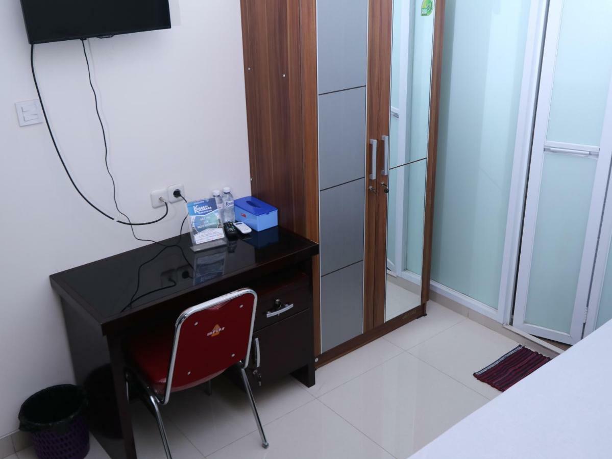 Hotel Kamar Keluarga Tanah Abang à Jakarta Extérieur photo